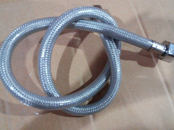 潤(rùn)東方環(huán)?？照{(diào)配件伸縮軟管